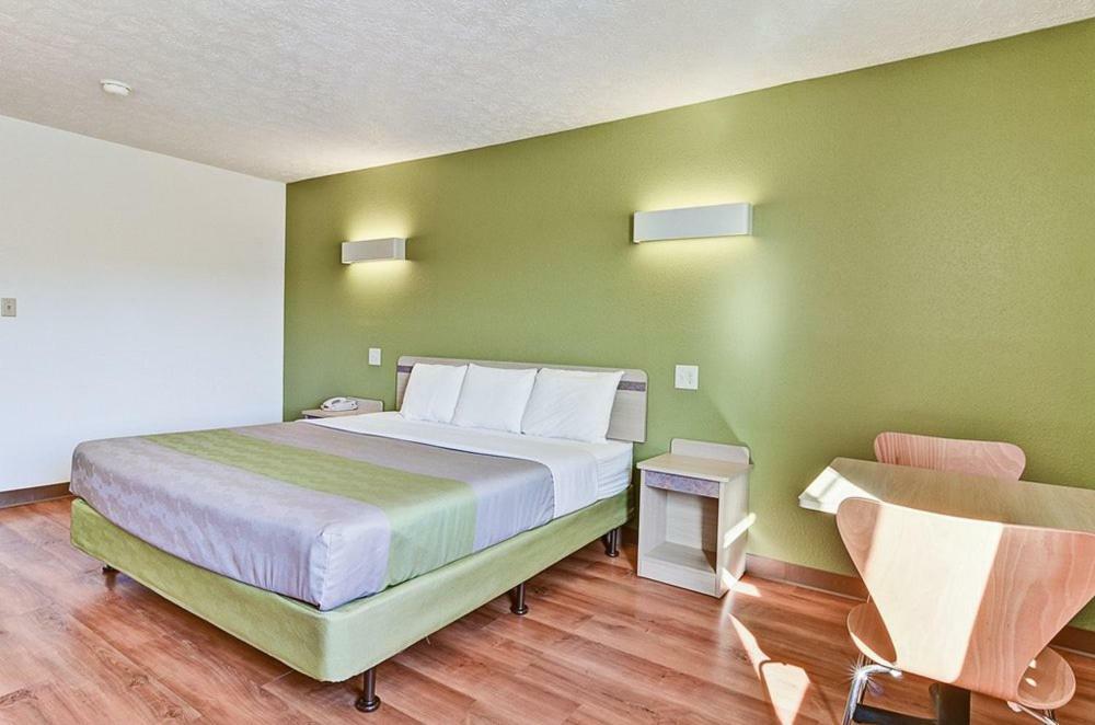 Economy Inn Pittsburgh Airport Moon Township Экстерьер фото
