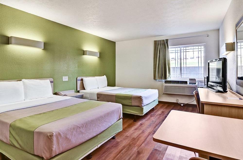 Economy Inn Pittsburgh Airport Moon Township Экстерьер фото